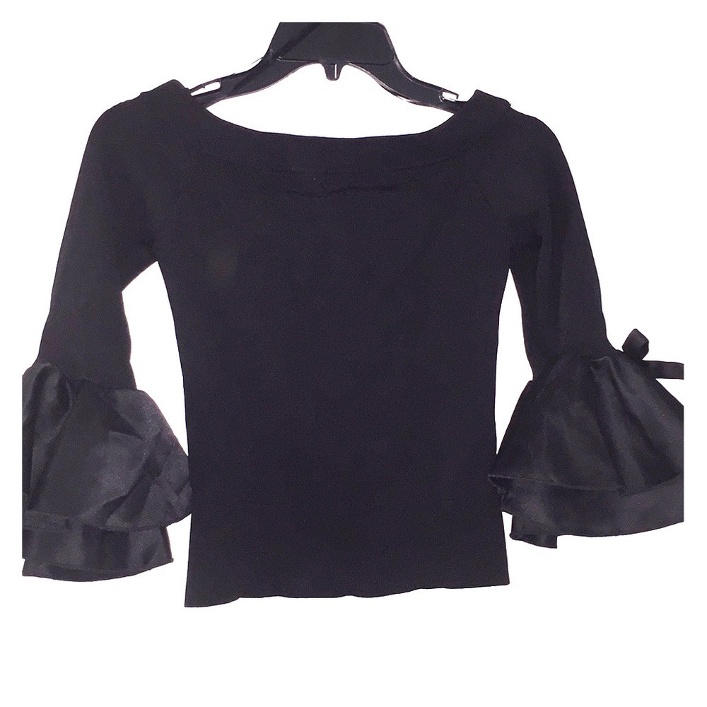 F21 black top